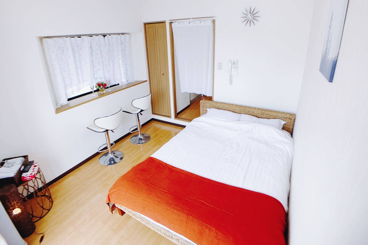 อพาร์ทเมนท์, ปลอดบุหรี่ (Pet Friendly, 1-3 people, 301/901) | พื้นที่ทำงานแบบใช้แล็ปท็อป, Wi-Fi ฟรี, ห้องพักตกแต่งอย่างมีเอกลักษณ์