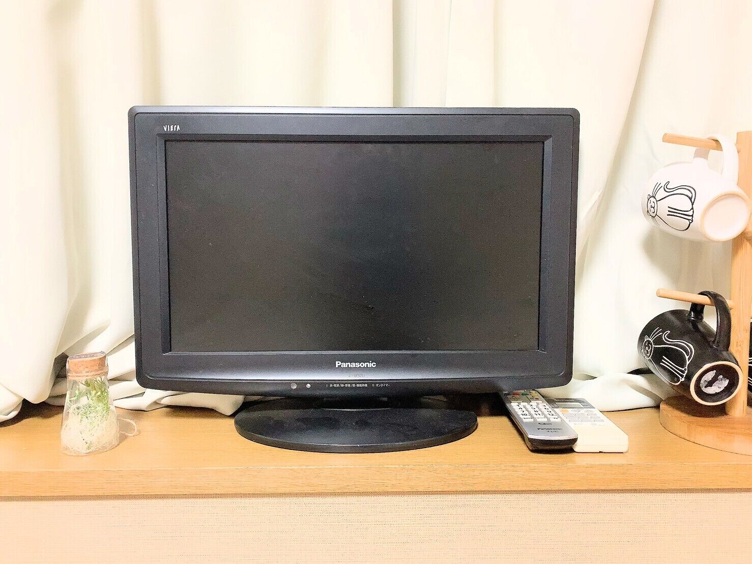 売り切れました）パナソニック 19型液晶TV 2010年製 TH-L19C21 高く 