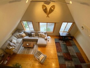 TV connectée, cheminée, Netflix, Hulu