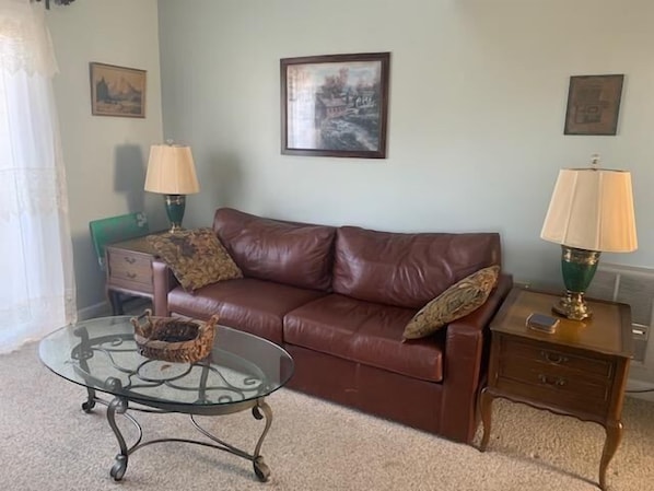 Apartment, Mehrere Betten (Sugar Ski & Country Club Unit 11-803 ) | Wohnzimmer