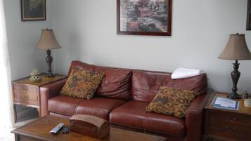 Condo, Multiple Beds (Sugar Ski & Country Club Unit 11-803 ) | Living room