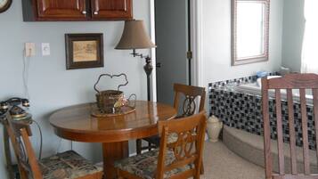 Condo, Multiple Beds (Sugar Ski & Country Club Unit 11-803 ) | Private kitchen