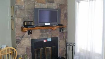 Condo, Multiple Beds (112) | Living room | TV