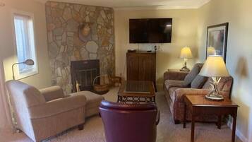 Kondominium, Beberapa Tempat Tidur (Sugar Ski & Country Club Unit 412 Sil) | Ruang keluarga