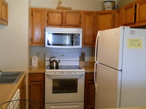 Private kitchen - Sugar Ski & Country Club Unit 413 Silver (Banner Elk)