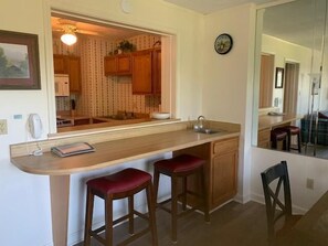 Condo, nhiều giường (Sugar Ski & Country Club Unit 416 Bro) | 2 phòng ngủ, truy cập Internet không dây miễn phí 