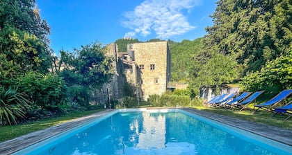 CASTEL DEL PIANO- Exclusive Castel with Pool