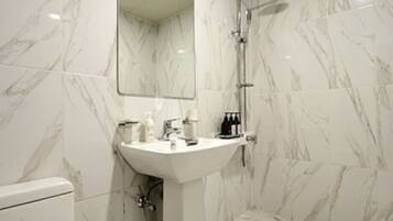 Room (One Shot) | Bathroom | Shower, hair dryer, towels, soap