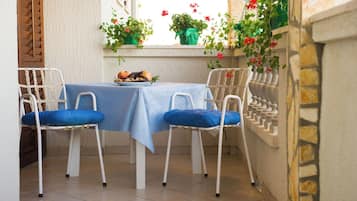 Apartment (A5) | Terrace/patio