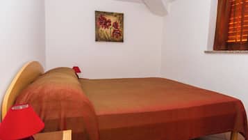 Apartment (A4) | 3 bedrooms, free WiFi