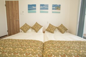 Desk, iron/ironing board, free WiFi, bed sheets - Y’s casa (Onna)