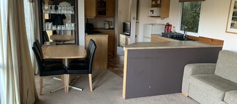 Private Cabin - close to Brighton beaches restaurants etc