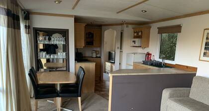 Private Cabin - close to Brighton beaches restaurants etc