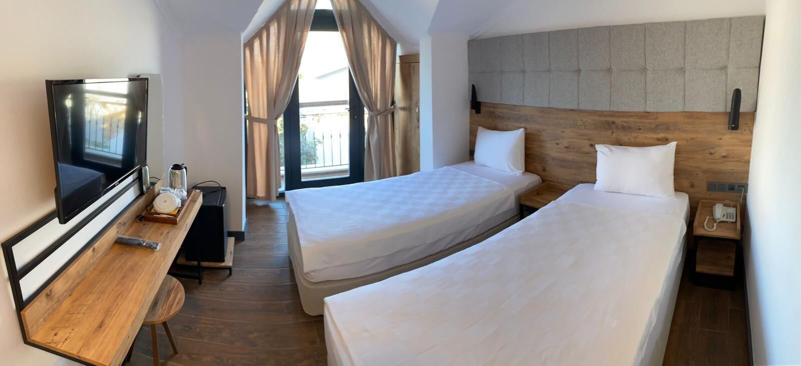 standard room, 2 single beds | select comfort beds, minibar, in-room safe, laptop workspace