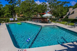 Unclassified image, 3 of 46, button - Community Pool!  12 Minutes to Beach & Downtown Charleston.  Comfortable Family-Friendly Townhome. (Mount Pleasant)