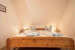 2 dormitoris, planxa i posts de planxar, wifi gratuïta i roba de llit