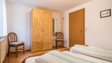 2 camere, ferro/asse da stiro, Wi-Fi gratuito, lenzuola