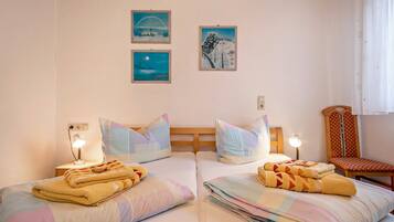 2 Schlafzimmer, Bügeleisen/Bügelbrett, kostenloses WLAN, Bettwäsche