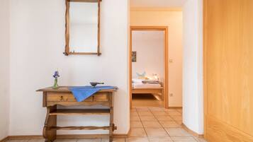 2 chambres, fer et planche à repasser, accès au Wi-Fi (inclus)