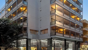 Exterior -  Max Brown Hotel Downtown, part of Sircle Collection (Formally known as Dave Red) (Athens)