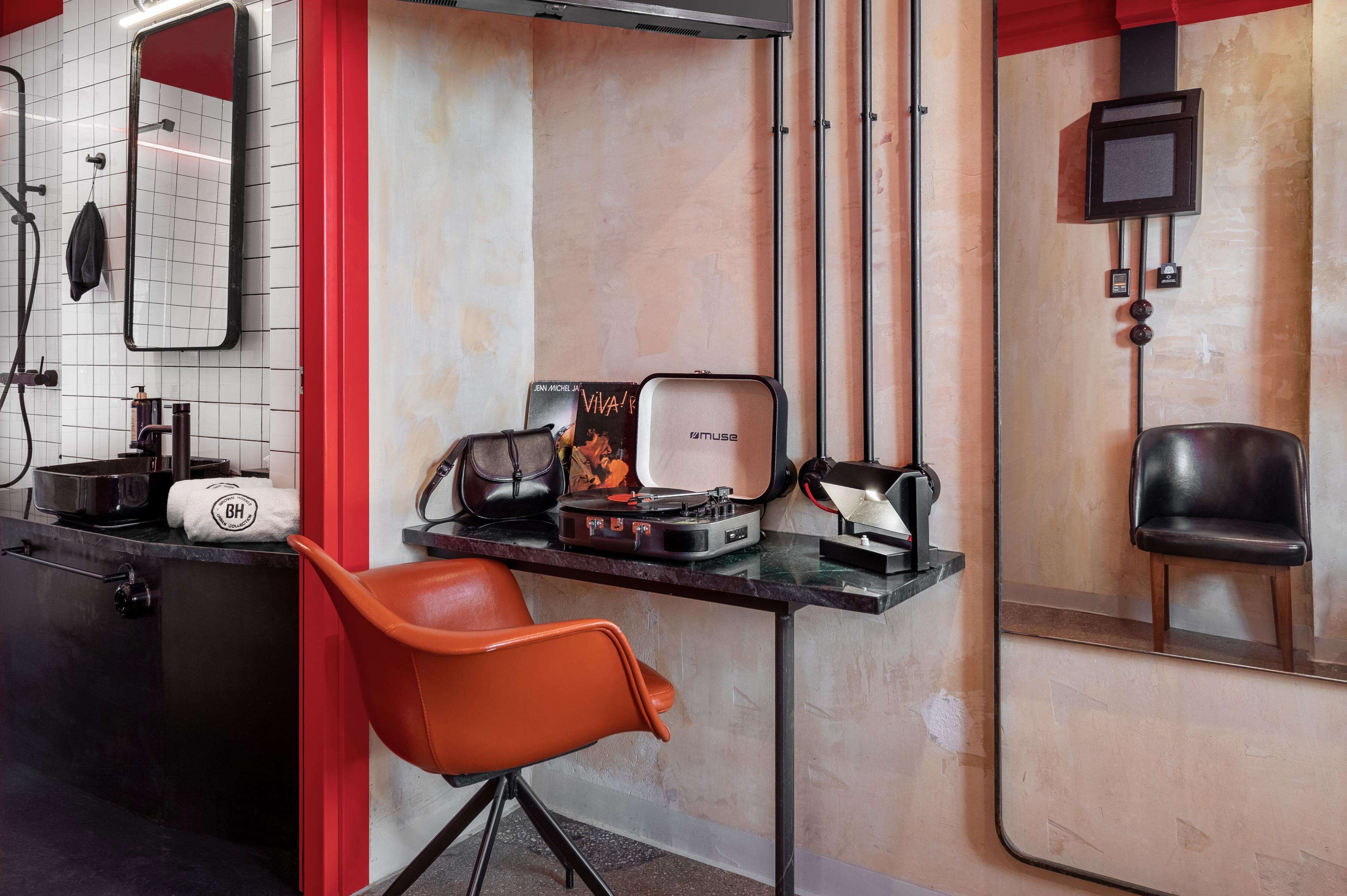 foxy double room | premium bedding, minibar, in-room safe, desk