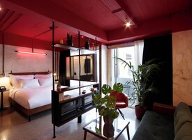 EXTRA LARGE | Κλινοσκεπάσματα υψηλής ποιότητας, μίνι μπαρ, χρηματοκιβώτιο στο δωμάτιο 