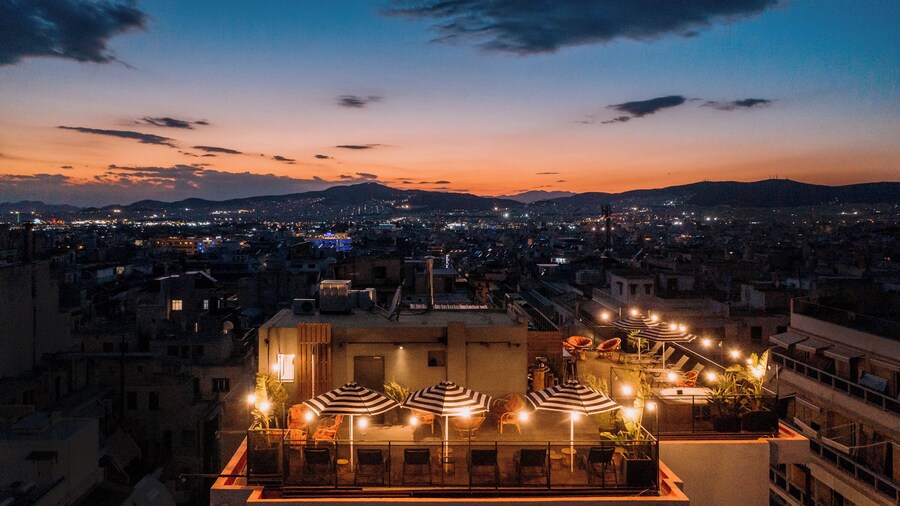 Max Brown Hotel Downtown, part of Sircle Collection (Formally known as Dave Red)