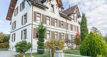 Gemütliche Ferienwohnung "Zum Seeblick" in Seenähe mit Bergblick, WLAN & Garten