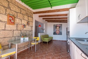 Interior - Traditional Holiday Home "Casa Tabaiba" in Alcalá with Sea Access and Own Terrace (guia de isora)