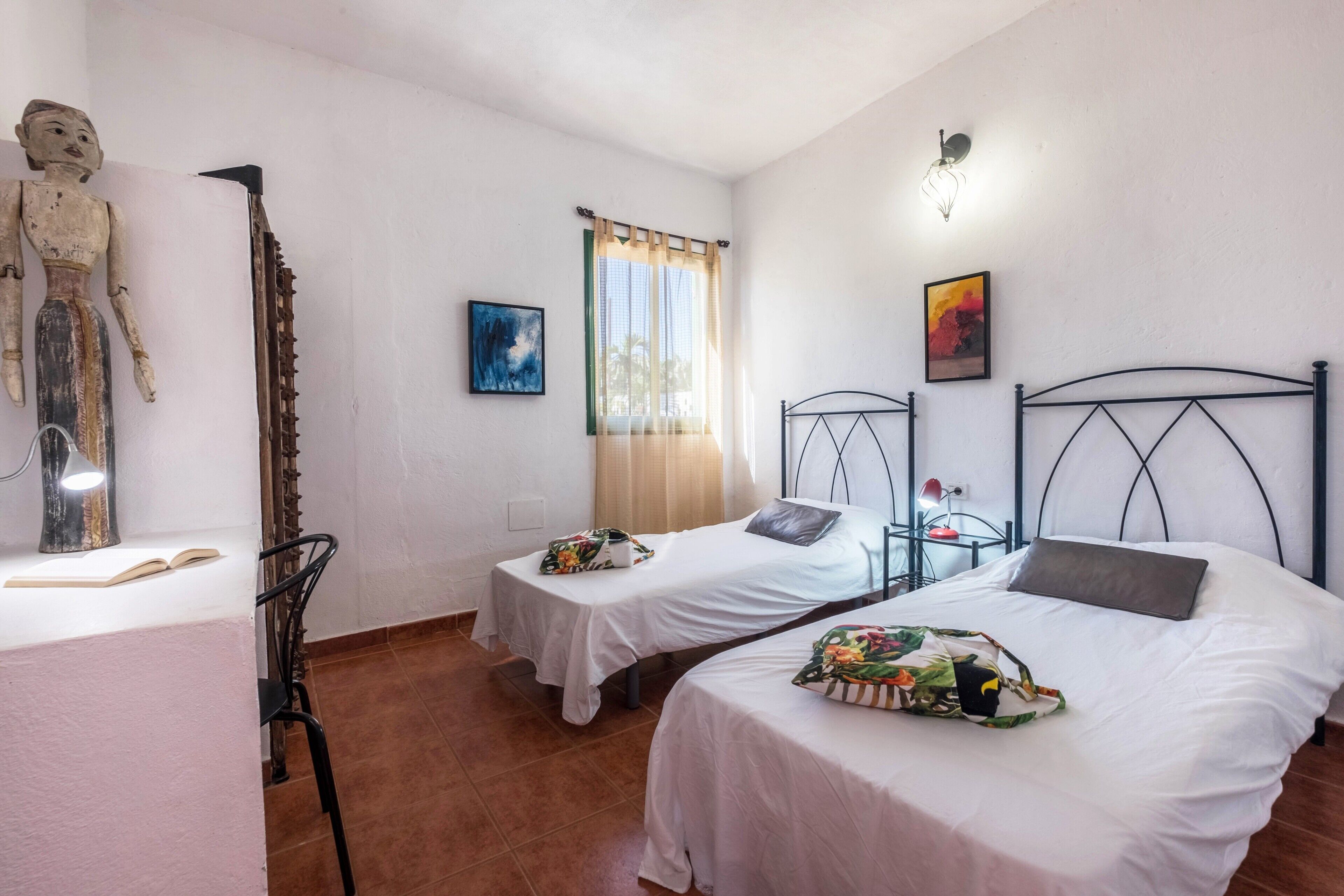 2 dormitorios, wifi gratis, ropa de cama