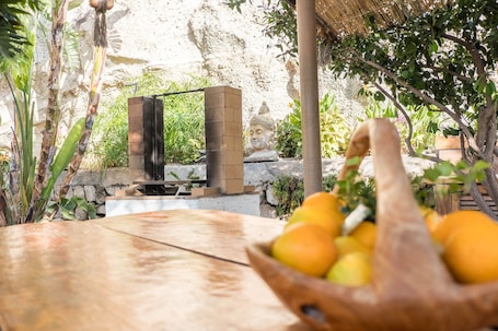 Property grounds. Traditional Holiday Home "Casa Verode" in Alcalá with 2 Terraces and Sea View