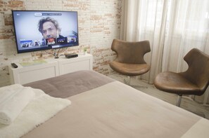 1 chambre, fer et planche à repasser, lit parapluie, Wi-Fi gratuit