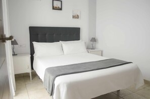 2 bedrooms, iron/ironing board, travel cot, WiFi