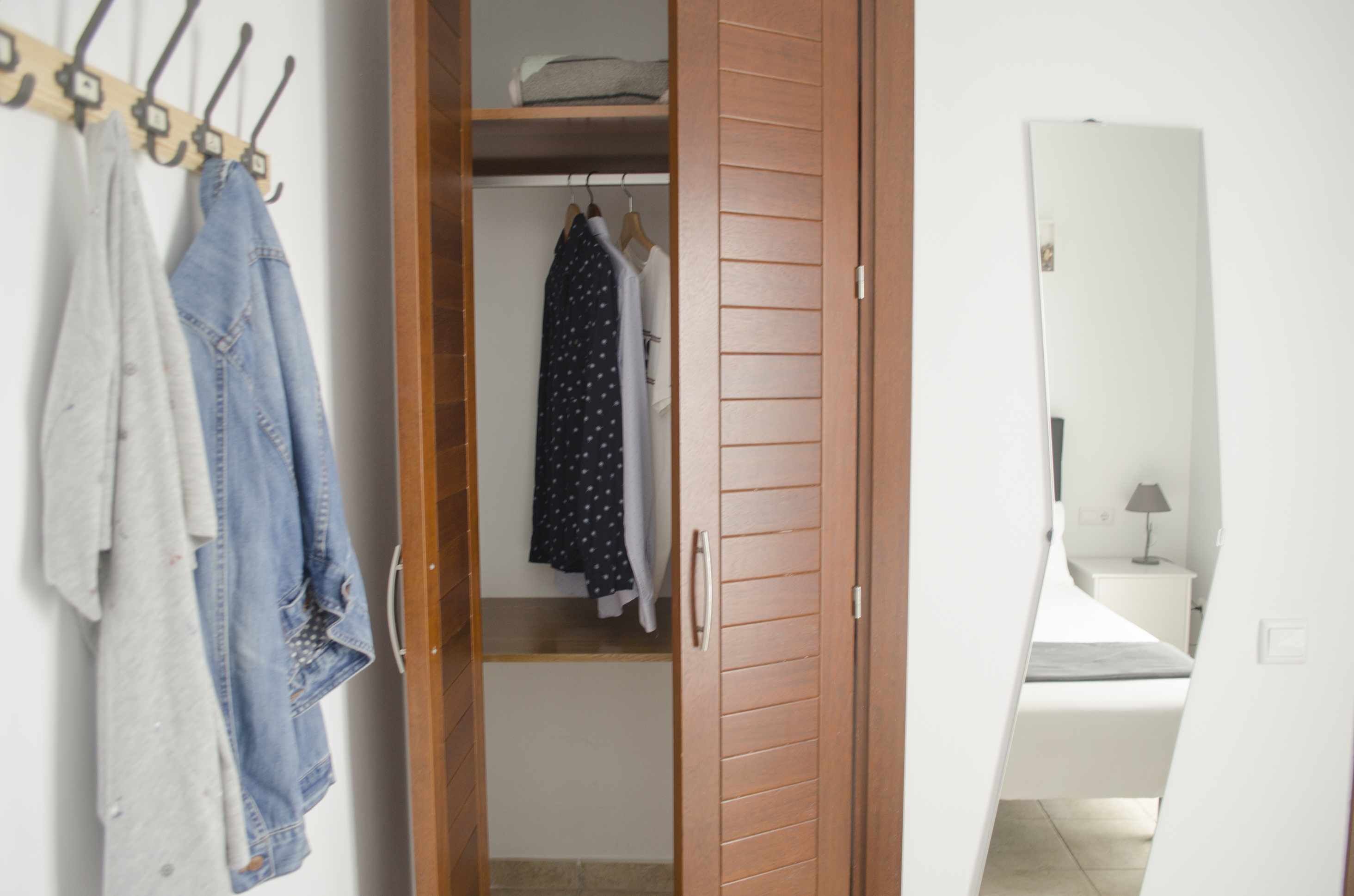 2 bedrooms, iron/ironing board, travel cot, WiFi