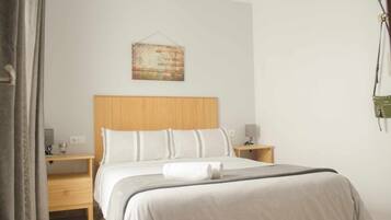 2 chambres, fer et planche à repasser, lit parapluie, Wi-Fi gratuit