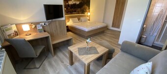 Privatzimmer & Ferienwohnungen Leeb