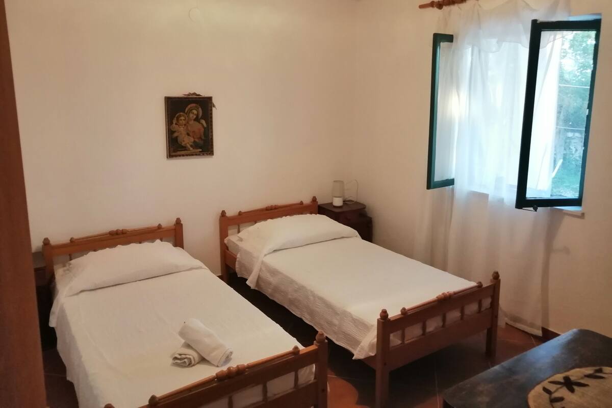 Apartment, 2 Bedrooms (Joso) | 2 bedrooms, desk, WiFi (free), bed sheets