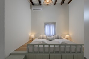 3 slaapkamers, een kluis op de kamer, een strijkplank/strijkijzer, wifi