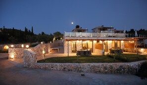 Exterior - Charming suite Iro just  few minutes from Kathisma & Mylos Beach (Lefkada)