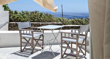 Iris House Agios Sostis