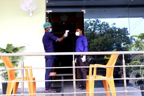 Entrada al alojamiento