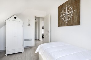 2 makuuhuonetta, silitysrauta/-lauta, ilmainen Wi-Fi