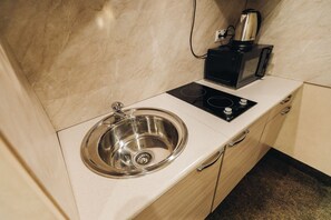 Perhestudio | Huoneen varustelu