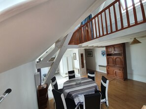 Dining - Apartment 37 m² Nuits Saint Georges (Nuits-Saint-Georges)
