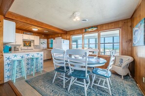 Dining - K0009 Beach Baby. Oceanfront! Best Views on the OBX! Dogs OK! (Kitty Hawk)