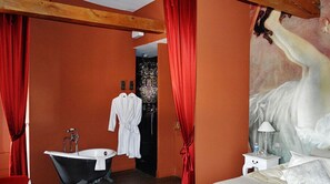 Deep soaking bathtub - Le Clos Margot (Blancs-Coteaux)