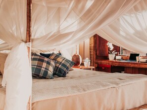 1 bedroom, desk, iron/ironing board, free WiFi - Villa Sabiá - Eco Bungalows 3 (Prea)