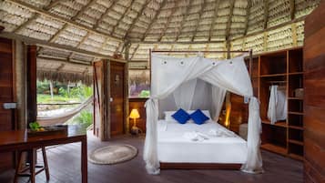 1 bedroom, desk, free WiFi, bed sheets