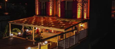 Konaklama yerinin ön cephesi