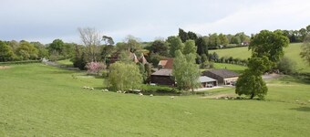 1 Weaver's Cottage - tranquil haven in rural Kent